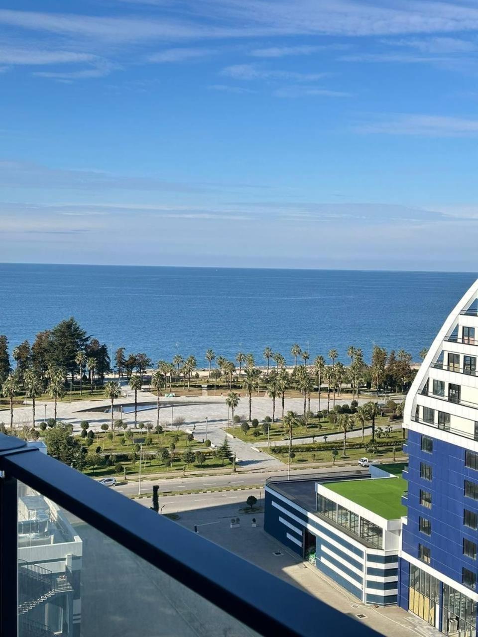White Apartment Batumi Exterior photo