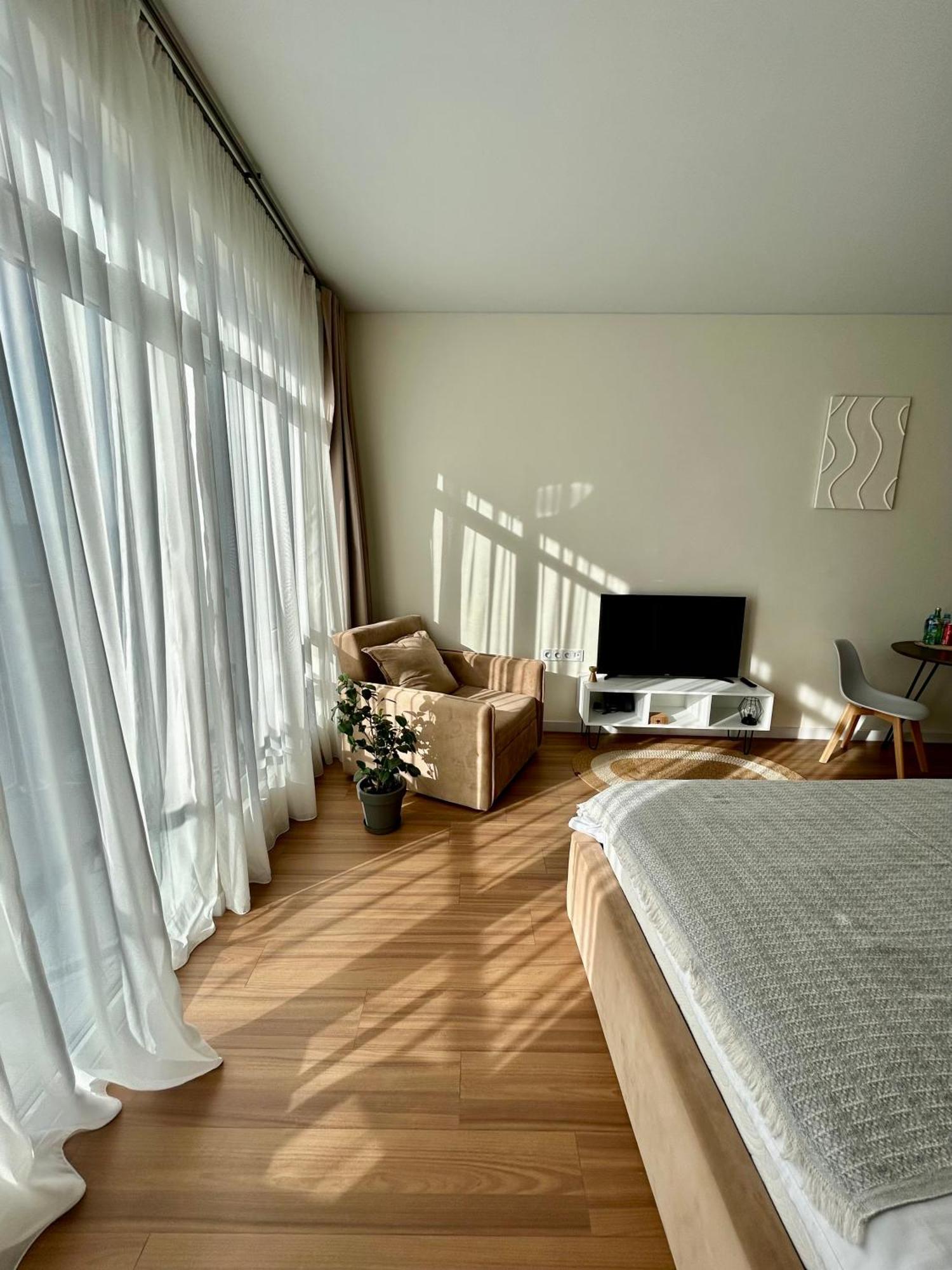 White Apartment Batumi Exterior photo